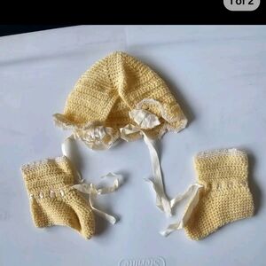 Vintage Knit Matching Baby Bonnet Cap Booties Light Yellow Rosettes Lace 1935